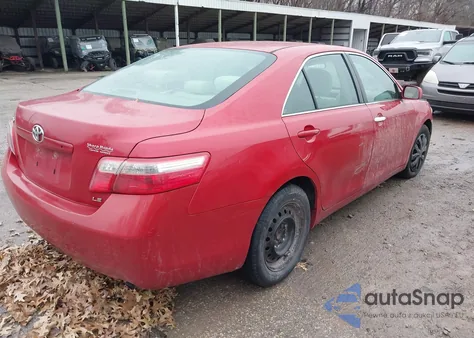 2007 Toyota Camry Le z USA, uszkodzony, nr VIN 4T4BE46KX7R011084